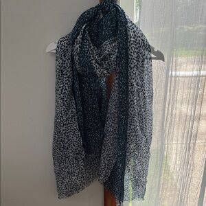 Ann Taylor Teal Blue, Navy and White Leopard Scarf